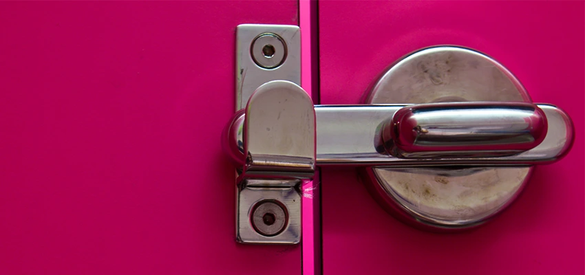 Childproof Gate Lock in Huron, California