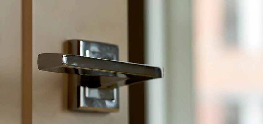 Door Lever Knob Repair in Huron, California