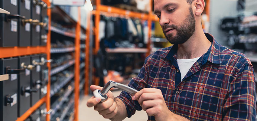 Locksmith For Retail Stores Lockout Services in Huron, California